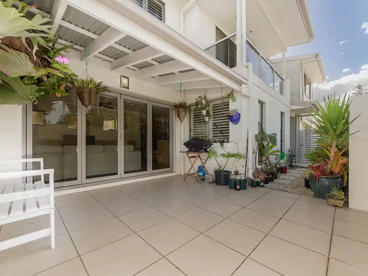 Fourth view of Homely house listing, 2/2 Maud Street, Tugun QLD 4224