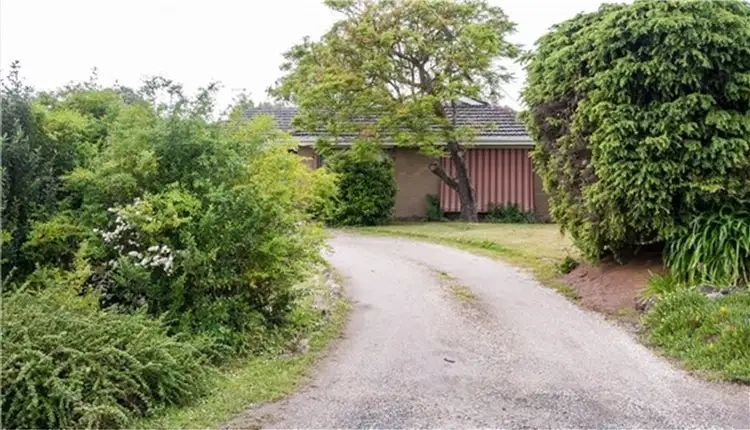 48 Moores Road, Monbulk VIC 3793