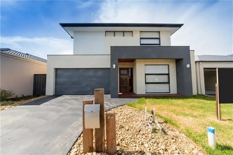 26 Elmtree Crescent, Clyde North VIC 3978