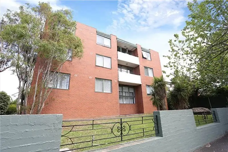 Main view of Homely apartment listing, 4/43 Ballarat Road, Footscray VIC 3011