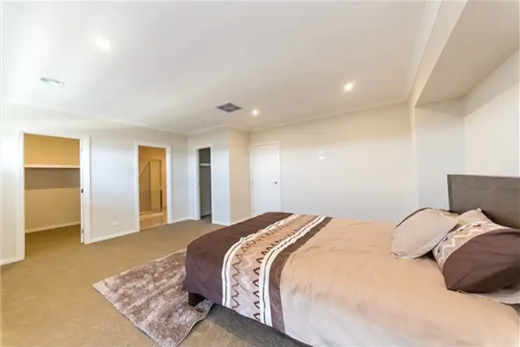 Sixth view of Homely house listing, 26 Wilkiea Crescent, Cranbourne North VIC 3977