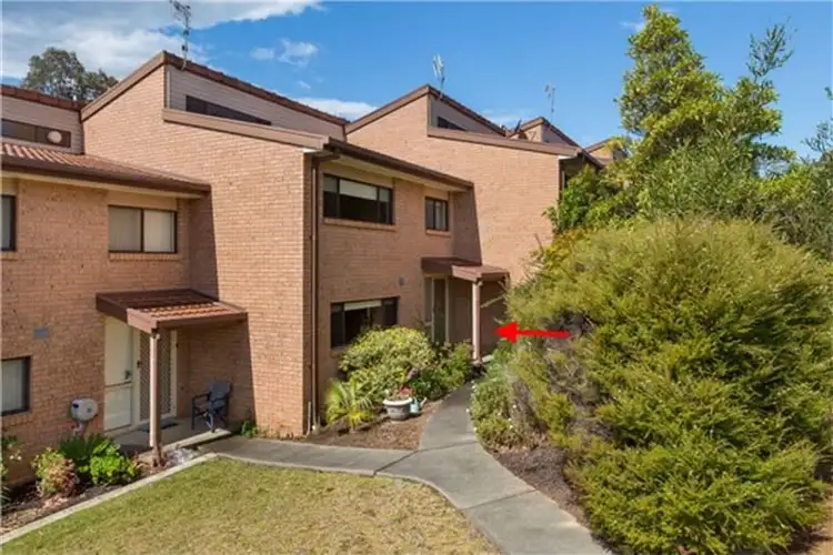 10/2 Eric Fenning Drive, Surf Beach NSW 2536