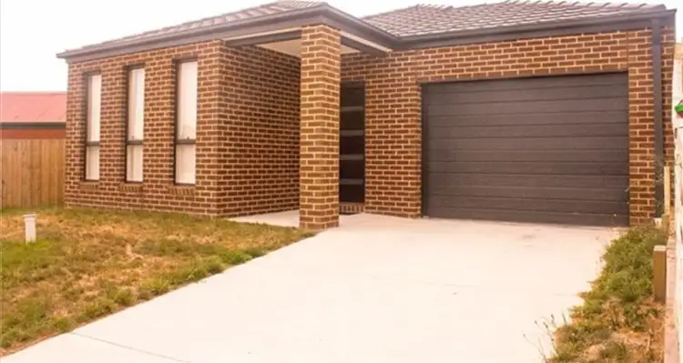 16A Amberly Park Drive, Narre Warren South VIC 3805