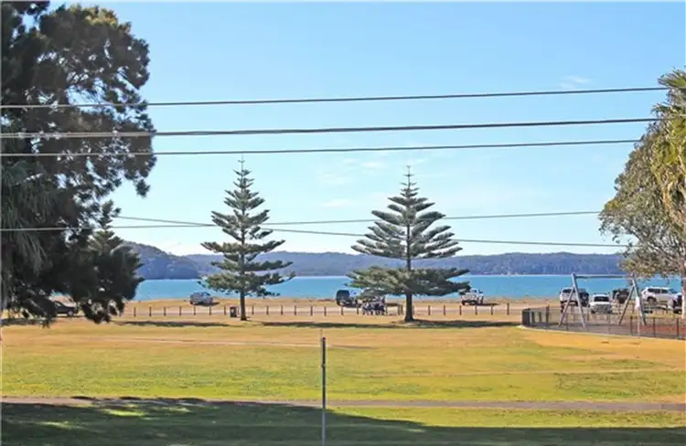 2/230 Beach Road, Batehaven NSW 2536