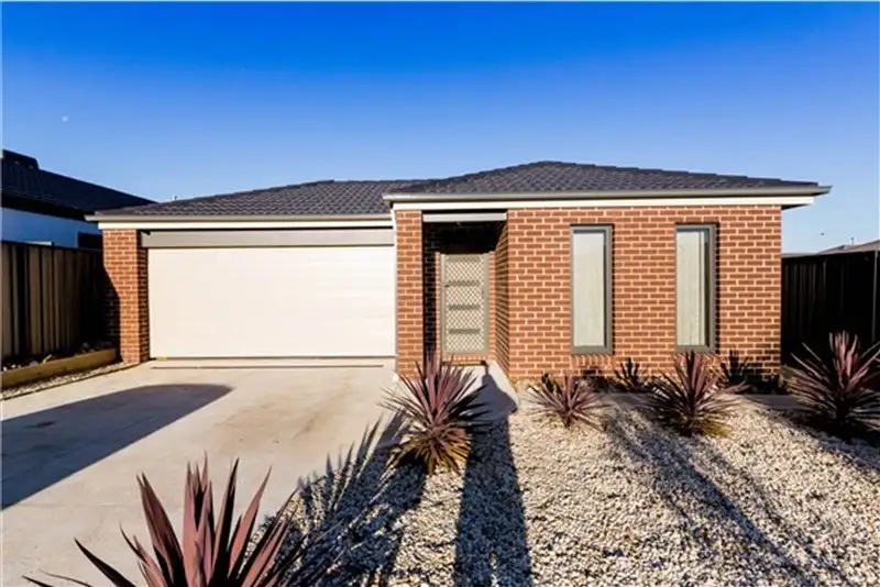Main view of Homely house listing, 39 Botham Crescent, Pakenham VIC 3810