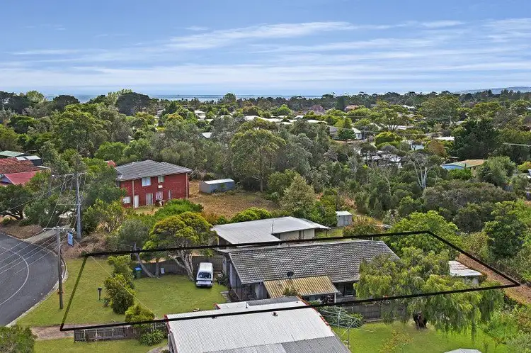 25 Chatfield Avenue, Rosebud West VIC 3940