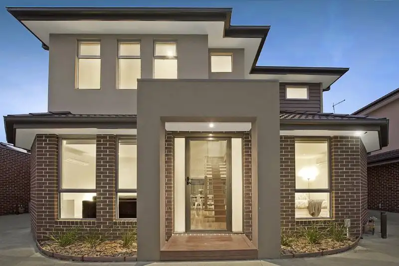 Main view of Homely townhouse listing, 2/15 Everard Street, Glenroy VIC 3046