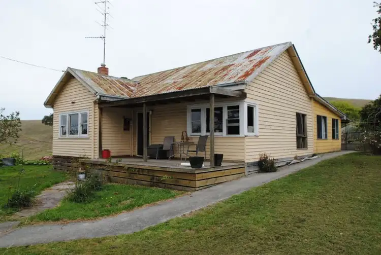 85 HUGHES ROAD, Nerrena VIC 3953