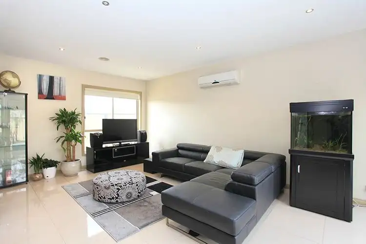 Second view of Homely unit listing, 2/24 Baynton Avenue, Sunshine North VIC 3020