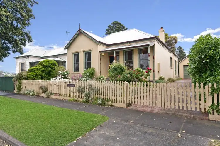 2A Wishart Street, Port Fairy VIC 3284