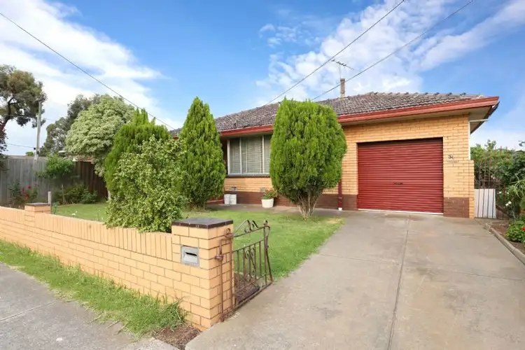 34 Charles Street, St Albans VIC 3021