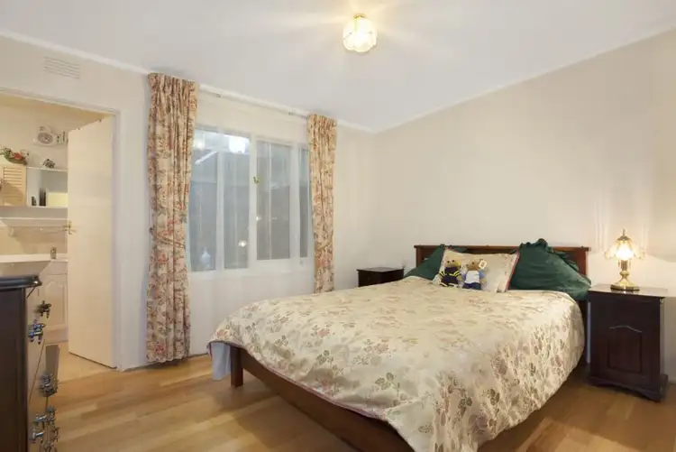Seventh view of Homely house listing, 6 Palm Beach Crescent, Mount Waverley VIC 3149