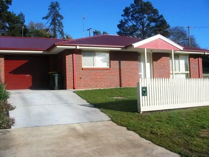 Main view of Homely unit listing, 1 HATTAM COURT, Leongatha VIC 3953