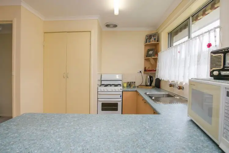 Fifth view of Homely unit listing, 3/6B Tucker Street, Cranbourne VIC 3977