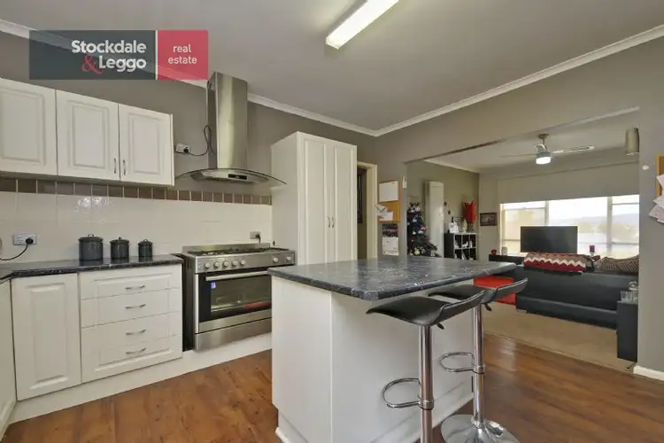 Fifth view of Homely house listing, 6 Winston Court, Morwell VIC 3840