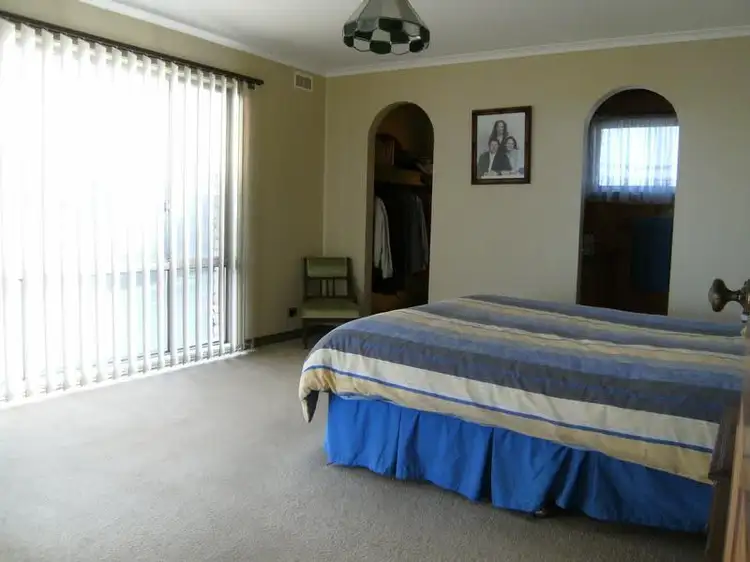 Sixth view of Homely house listing, 3 Holt Court, Inverloch VIC 3996