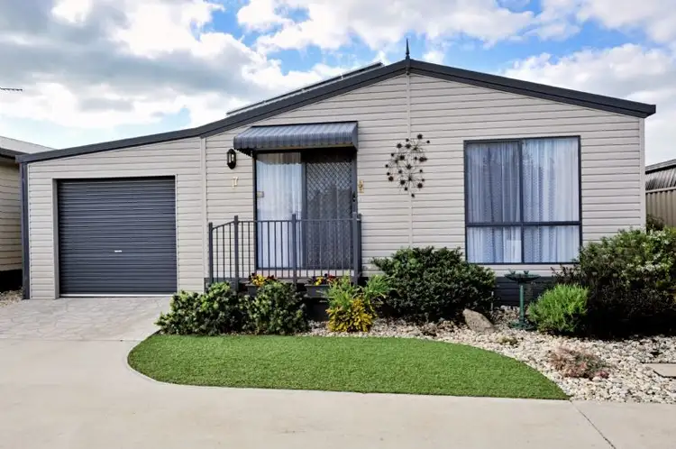 17/96-106 Elsie Jones Drive, Mooroopna VIC 3629