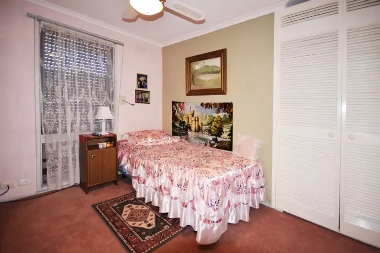 Fifth view of Homely house listing, 6 Camelot Drive, Albanvale VIC 3021