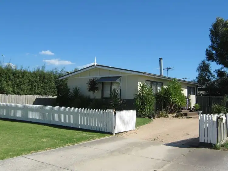 1/1 TANKERTON STREET, Lang Lang VIC 3984