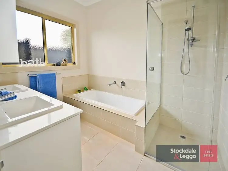 Seventh view of Homely house listing, 33 Kingscote Way, Wollert VIC 3750