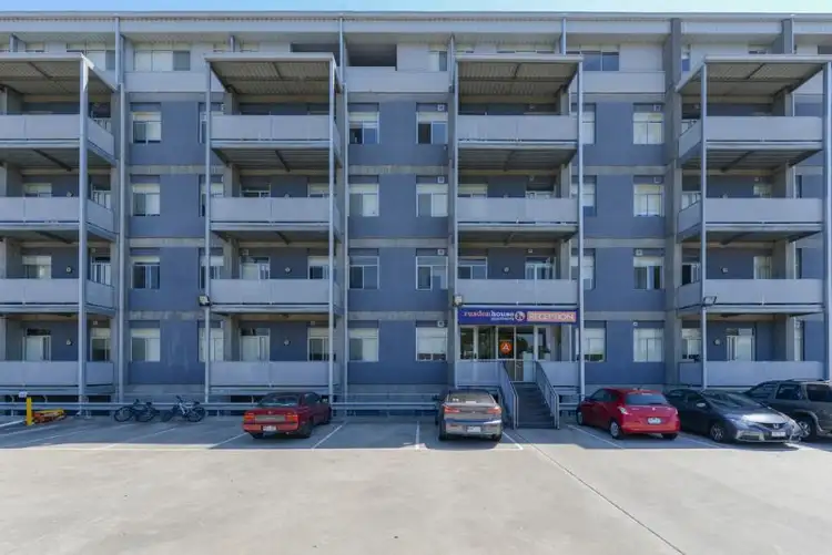 204D/662 Blackburn Road, Notting Hill VIC 3168