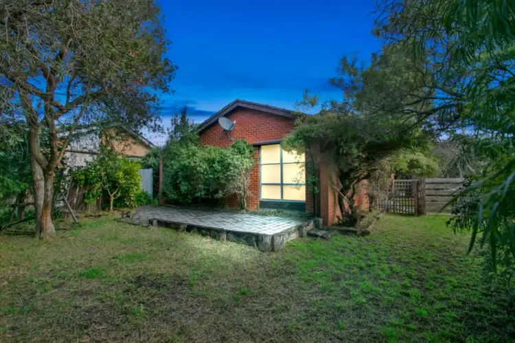 50 Tamarisk Drive, Frankston North VIC 3200