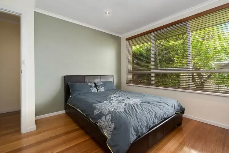 Fifth view of Homely unit listing, 1/37 Broadway, Bonbeach VIC 3196