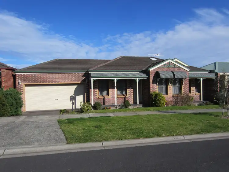 17 Allardice Parade, Berwick VIC 3806