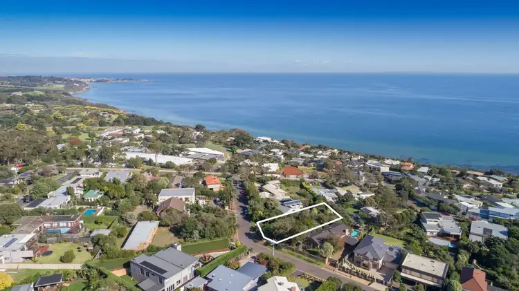 3 Matong Road, Mount Eliza VIC 3930