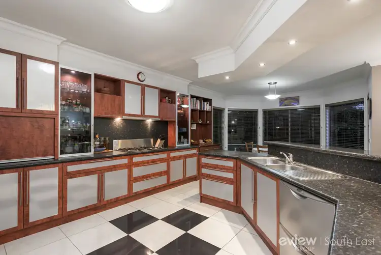 Fifth view of Homely house listing, 7 Minton Walk, Narre Warren South VIC 3805