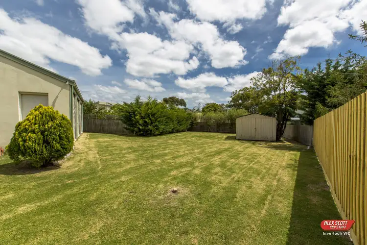 8 Howsam Place, Inverloch VIC 3996