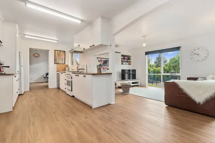 Second view of Homely house listing, 5 Zammit Court, Frankston VIC 3199