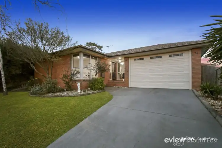 11 Duckworth Close, Berwick VIC 3806