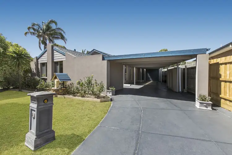 6 Schmidt Court, Seaford VIC 3198