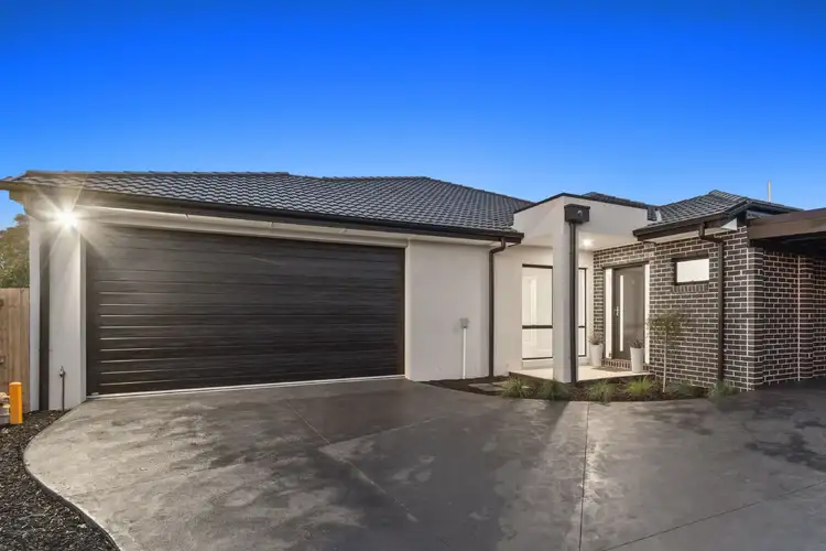Second view of Homely townhouse listing, 2/9 Raymond Road, Seaford VIC 3198