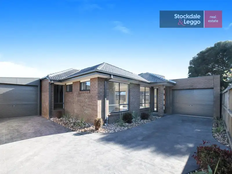 Main view of Homely unit listing, 2/4 Plymouth Court, Craigieburn VIC 3064