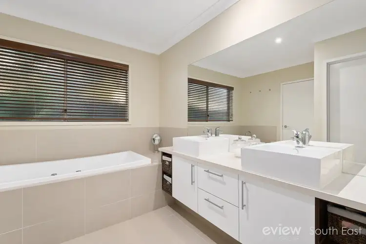 Sixth view of Homely house listing, 15 Ambiance Crescent, Narre Warren South VIC 3805