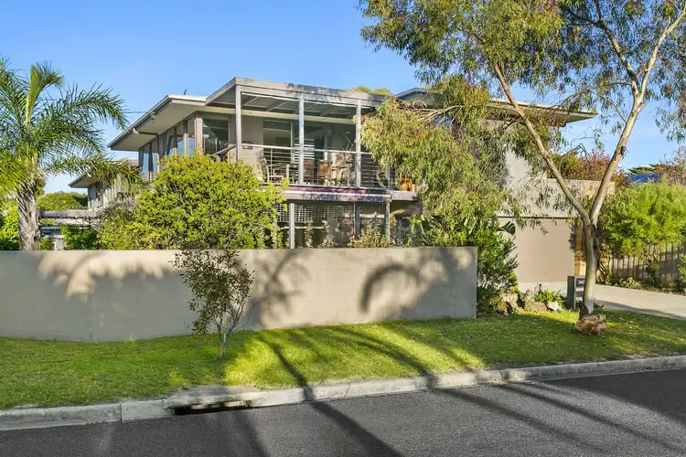 88 Seaview Avenue, Safety Beach VIC 3936