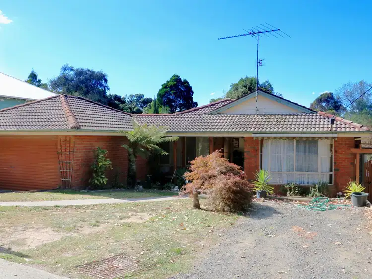 4 WARRAGUL ROAD, Korumburra VIC 3950