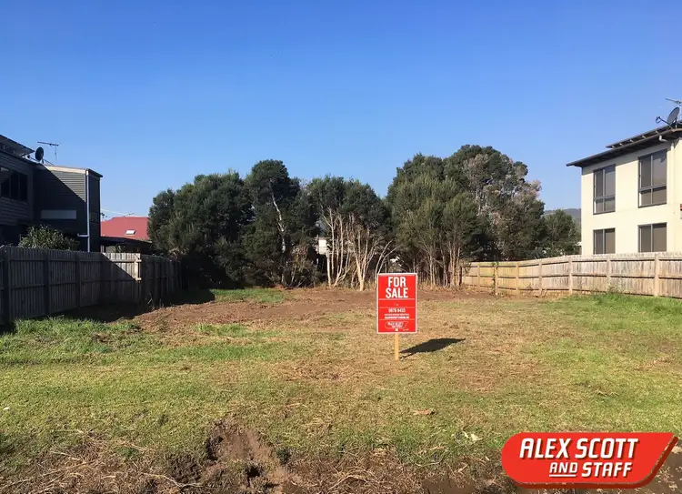 11 Beach Boulevard, Pioneer Bay VIC 3984