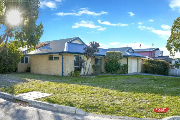 15 Ullathornes Road, Inverloch VIC 3996