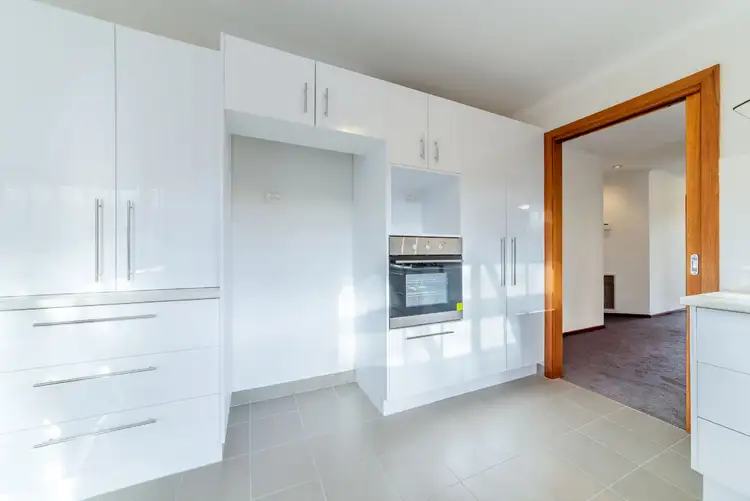 Sixth view of Homely house listing, 11 Stringybark Court, Berwick VIC 3806