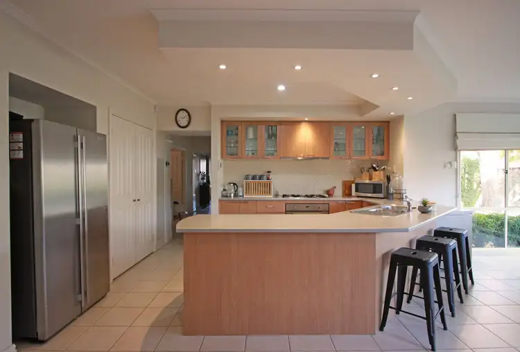 Sixth view of Homely house listing, 4 EMBLING STREET, Berwick VIC 3806