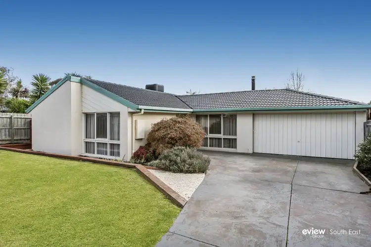 8 Bruce Court, Berwick VIC 3806