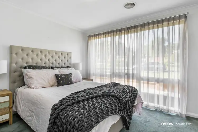 Sixth view of Homely house listing, 8 Bruce Court, Berwick VIC 3806