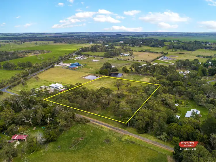 11 Daniels Road, Wattle Bank VIC 3995