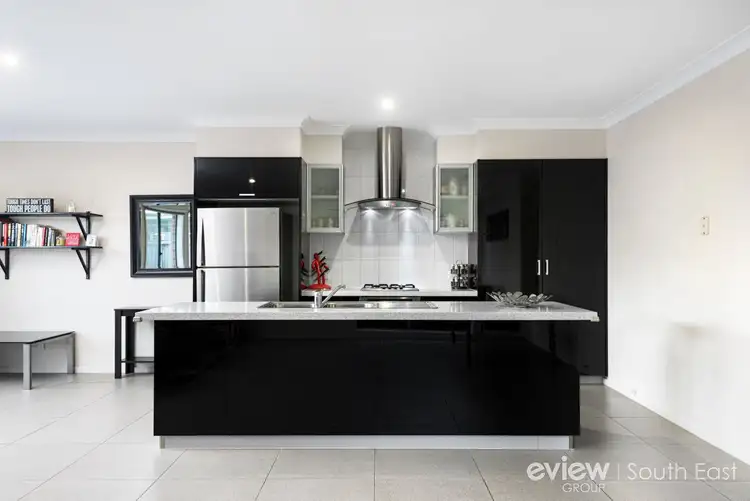 15 Paxford Drive, Cranbourne North VIC 3977