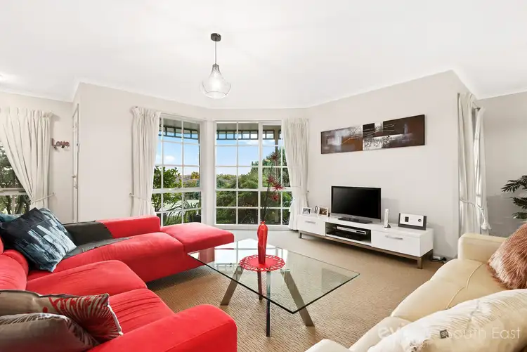 Fourth view of Homely house listing, 6 Daisy Court, Narre Warren South VIC 3805