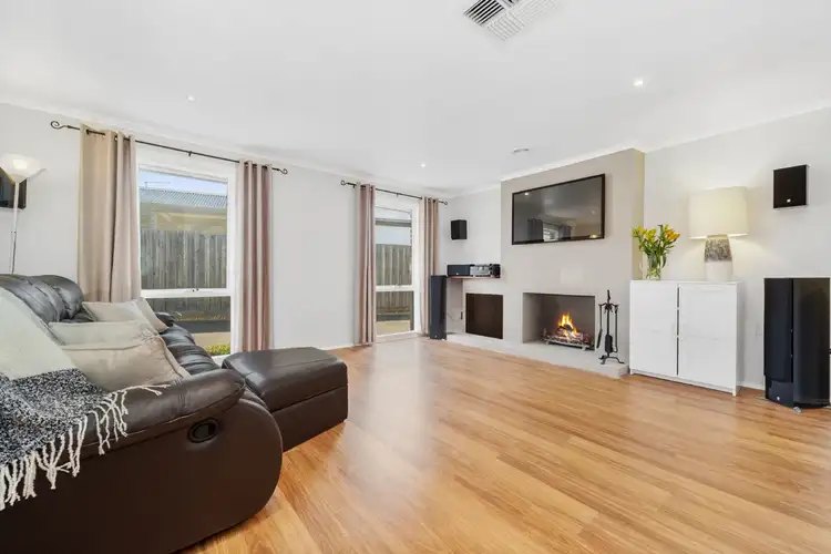 8 Harrow Avenue, Somerville VIC 3912