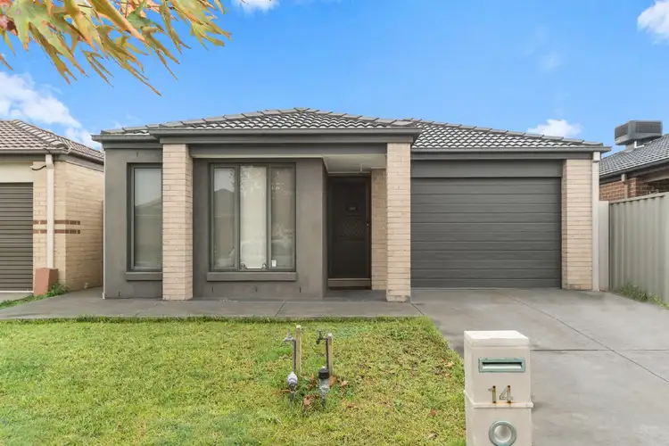 14 Beagle Street, Cranbourne East VIC 3977